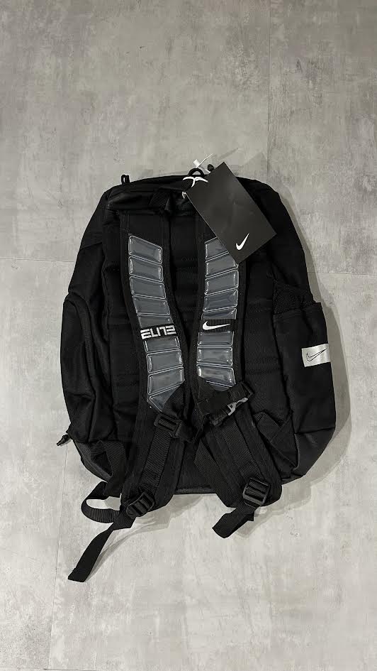 MOCHILA NIKE ELITE "black silver"