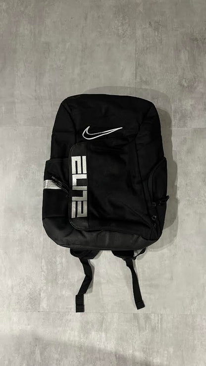 MOCHILA NIKE ELITE "black silver"