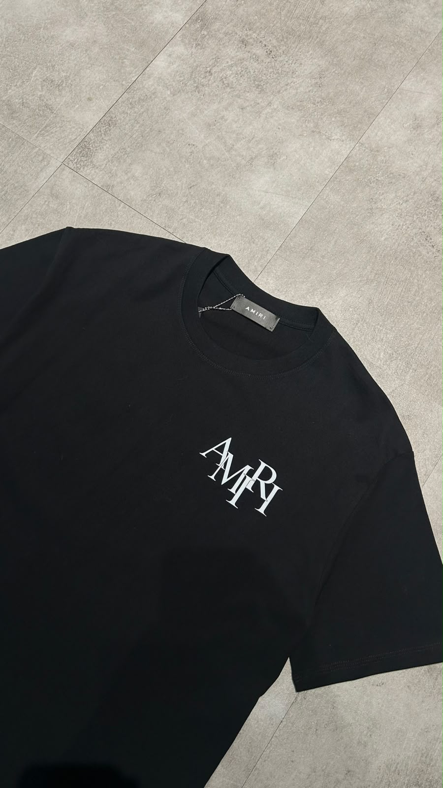 CAMISETA AMIRI "Staggered"